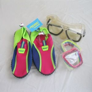 Fresko "water shoes" and goggles, Sz S